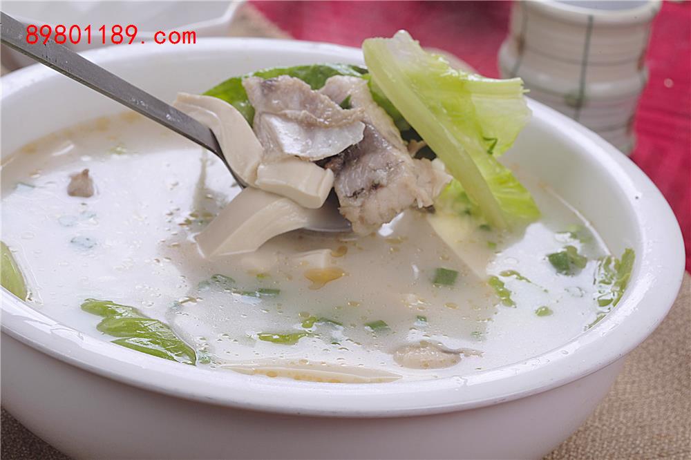 鱼头豆腐汤